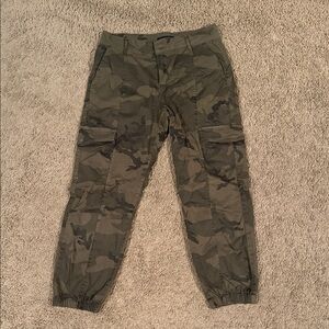 Sanctuary Men's Green Camouflage Cargo Pants